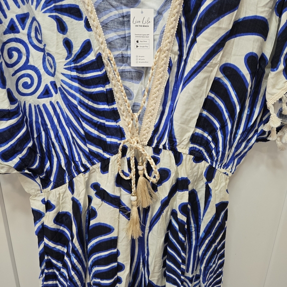 Cupshe Navy and Cream Patterned Maxi Dress - Picture 16 of 16